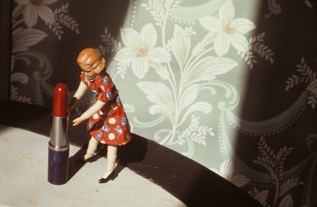 Laurie Simmons, Pushing Lipstick (Spotlight), 1979. Cibachrome print, 5 ¾ x 8 ¾ inches.