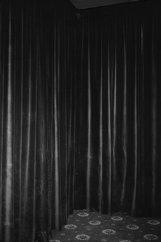 Photography: Looking at Dirk Braeckman